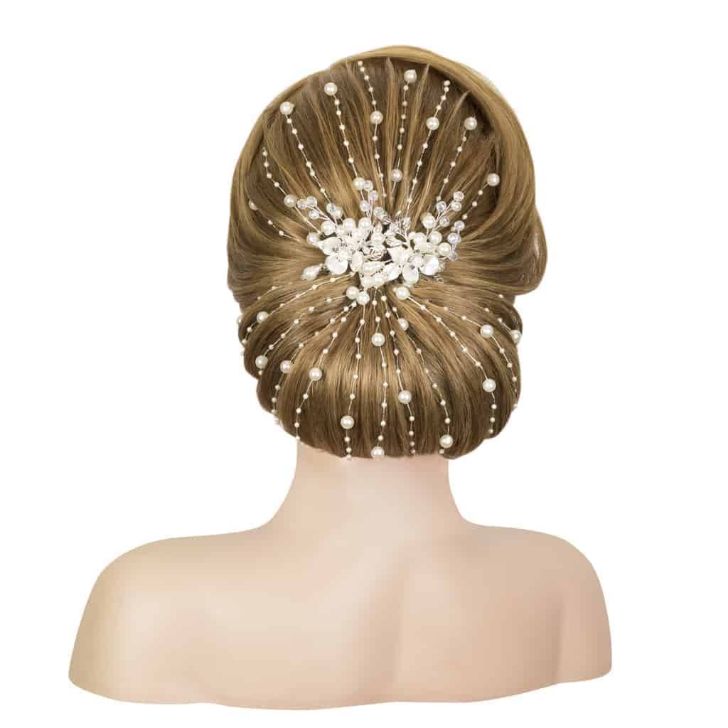 low textured bun back with accessory